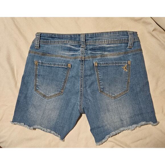 Women's/Juniors Distressed Cut Off Jean Shorts Size 7/8 Runs Small - Picture 6 of 6